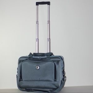 oleg cassini luggage